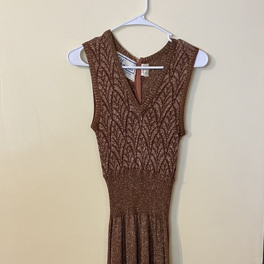 Dress - Picture 2 of 3